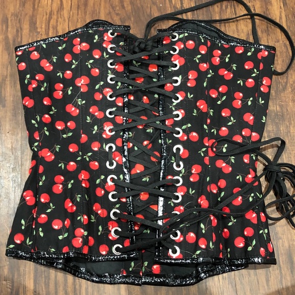 Marvelous Mayhem Cherry Corset - Picture 3 of 6
